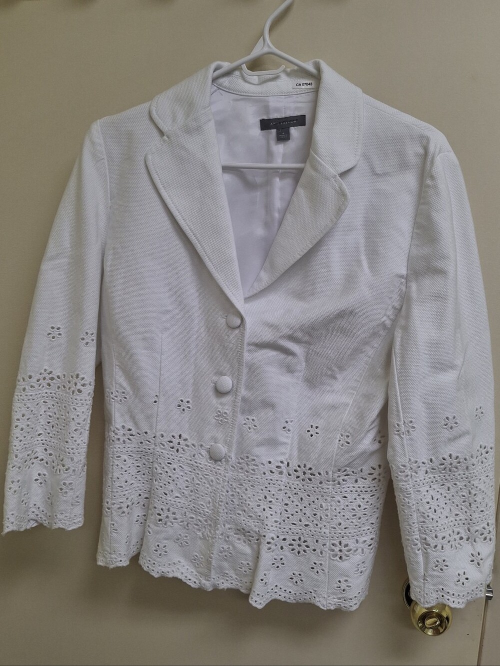 Ann Taylor White Eyelet Hem Blazer Jacket